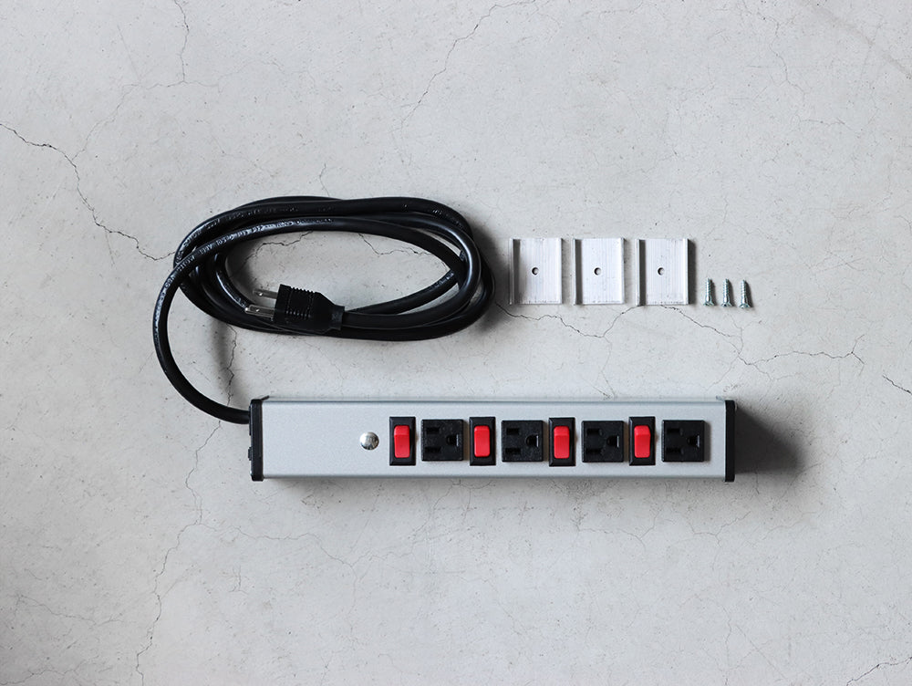 power strip/4