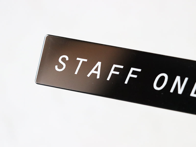 サインプレート/STAFF ONLY
