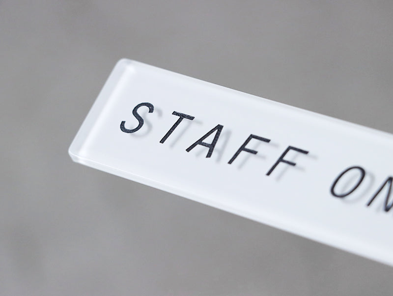 サインプレート/STAFF ONLY