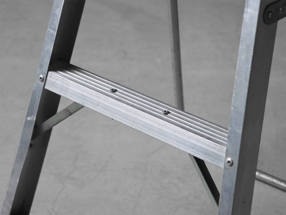 フォールディングステップ ／アルミ